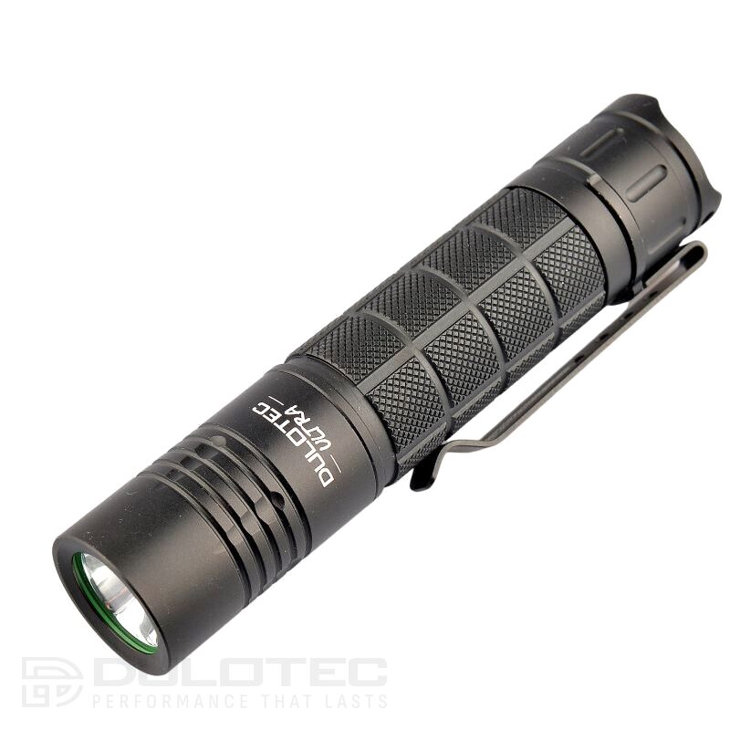 Мощен компактен фенер Dulotec Convoy S15 Ultra, 2000 лумена, 460 метра, SFT40 диод и батерия с вградено зарядно » Dulotec.BG