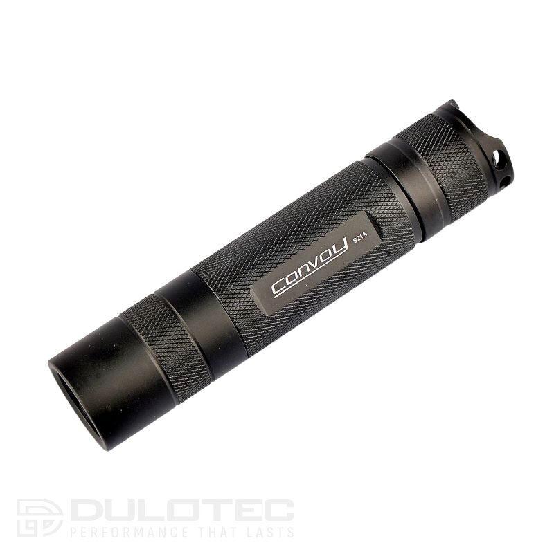 Мощен компактен фенер Convoy S21A SST40 с батерия и зарядно » Dulotec.BG