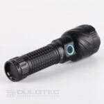 Мощен фенер Convoy M21E за ежедневно ползване с включена батерия » Dulotec.BG