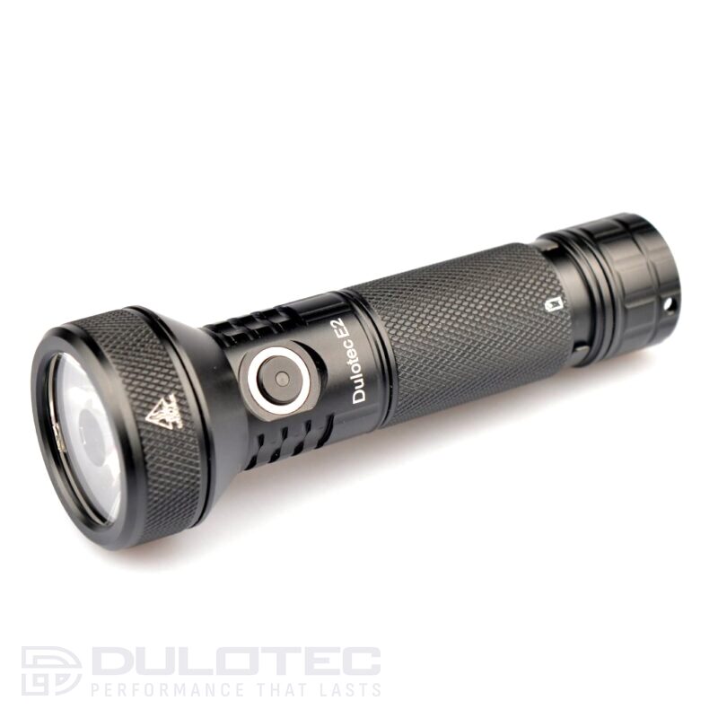 Компактен далекобоен фенер Dulotec E2 с включена батерия » Dulotec.BG